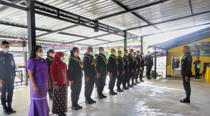 มอบใบประกาศนียบัตรจากกองทัพบก และกองบัญชาการกองทัพไทย ชื่นชมกำลังพลที่ประกอบคุณงามความดี ช่วยเหลือประชาชน พร้อมมอบใบประกาศนียบัตรให้กับ อส.ทพ. ที่ผ่านการสอบคัดเลือกบุคคลเข้าปฏิบัติงานในกองทัพบก ประจำปีงบประมาณ 2566