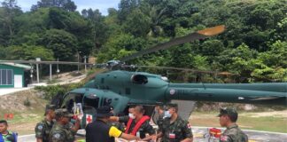 แม่ทัพภาคที่ 4 ส่งเฮลิคอปเตอร์พยาบาล บินด่วน!! ช่วยชีวิตหญิงวัย 60 ปี จากเกาะหลีเป๊ะ รับการรักษาด่วนยังโรงพยาบาลที่พร้อมกว่า