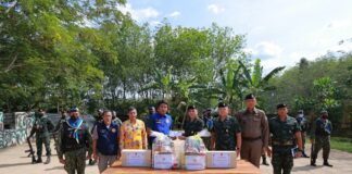 เยี่ยมให้กำลังใจเจ้าหน้าที่ชุดคุ้มครองตำบล และหน่วยเฉพาะกิจสงขลา 40 สะบ้าย้อย จังหวัดสงขลา ขอบคุณการทำงานที่ผ่านมา พื้นที่ปลอดเหตุ และประชาชนปลอดภัย