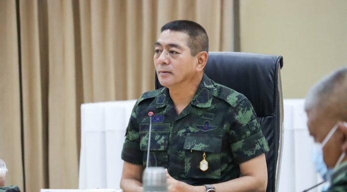 ตรวจเยี่ยมการดำเนินงานศูนย์ประสานงานโครงการอันเนื่องมาจากพระราชดำริ ก่อนมอบแนวทางการปฏิบัติงาน ขับเคลื่อนงานตามโครงการ สร้างประโยชน์ให้พี่น้องประชาชนในพื้นที่ จังหวัดชายแดนภาคใต้