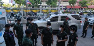 มทภ.4 เยี่ยม จนท.ชคต.ตะโละดือรามัน อ.กะพ้อ จ.ปัตตานี ได้รับบาดเจ็บเหตุคนร้ายลอบวางระเบิด ขณะ รปภ.เส้นทาง สนับสนุนภารกิจ สร้างบ้านปันสุข ให้ประชาชน