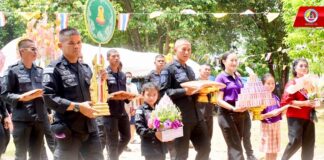 “ทหารพราน 44” ร่วมประเพณี “ทอดผ้าป่าสามัคคี” เพื่อเป็นการส่งเสริม สนับสนุนพุทธศาสนา รวมทั้งอนุรักษ์ขนบธรรมเนียมวัฒนธรรมอันดีงาม ให้อยู่คู่กับพื้นที่จังหวัดชายแดนภาคใต้