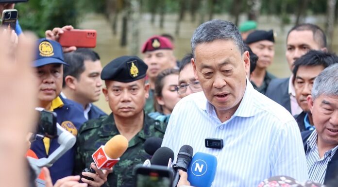 นายกรัฐมนตรี ลงพื้นที่ อ.ระแงะ จ.นราธิวาส ห่วงใยสถานการณ์อุทกภัยในพื้นที่จังหวัดชายแดนภาคใต้ ที่ได้รับผลกระทบและประสบความเดือดร้อนมากที่สุด