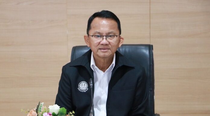 รองนายก “สมศักดิ์” ลงใต้ ติดตามสถานการณ์น้ำ ย้ำหน่วยงานที่เกี่ยวข้องเฝ้าระวังสถานการณ์ 24 ชม.