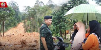 รองแม่ทัพภาคที่ 4 ตรวจเยี่ยมให้กำลังใจและมอบถุงยังชีพให้ผู้ประสบภัยน้ำท่วม พร้อมจัดเจ้าหน้าที่เร่งเข้าไปช่วยเหลือ ฟื้นฟูเป็นการเร่งด่วน