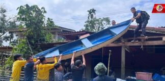 “ช่วยเหลือประชาชน บรรเทาความเดือดร้อนผู้ประสบภัยน้ำท่วม”