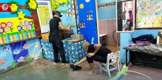 ทหารพราน 48 เข้าช่วยเหลือทำความสะอาดโรงเรียนหลังเกิดอุทกภัยน้ำท่วม