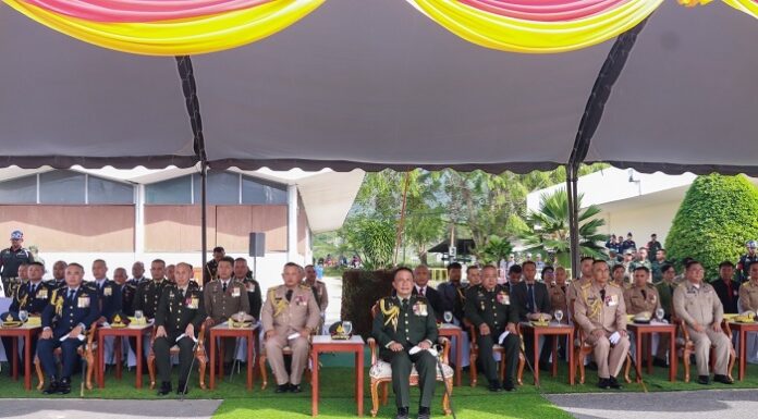 แม่ทัพน้อยที่ 4 เป็นประธานในพิธีกระทำสัตย์ปฏิญาณตนต่อธงชัยเฉลิมพล ประจำปี 2567 เนื่องในวันกองทัพไทย 18 มกราคม