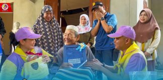 ห่วงใยประชาชน มอบรถเข็นวีลแชร์และสิ่งของอุปโภคบริโภคแก่ผู้ป่วยติดเตียง จ.นราธิวาส