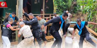 ทหารพราน 48 เข้าช่วยเหลือประชาชน สร้างบ้านพักอาศัย หลังน้ำท่วม ในพื้นที่ ต.บูกิต อ.เจาะไอร้อง จ.นราธิวาส