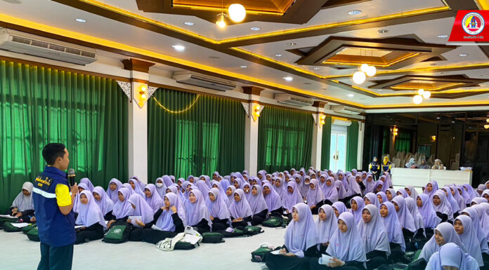 ชุดเสริมสร้างความเข้าใจ หน่วยเฉพาะกิจยะลา ที่ 1 จัดโครงการ “ติวเพื่อน้อง” เพิ่มความรู้ในวิชาภาษาไทยให้น้องนักเรียนในการเตรียมตัวสอบ O-NET