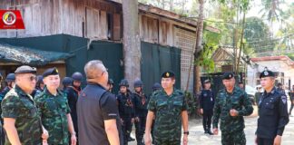 รอง มทภ.4 ลงพื้นที่ติดตามรับฟังปัญหาข้อขัดข้อง รวมทั้งหาแนวทางแก้ไขการปฏิบัติงานห้วงที่ผ่านมาของหน่วย