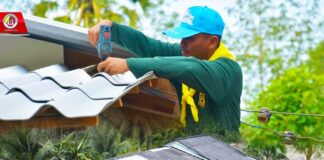 ศปพร. ร่วมกับ ช.พัน 15 พล.ร.15 ส่งเสริมคุณภาพชีวิต ซ่อมสร้างบ้านให้แก่พี่น้องประชาชนผู้ยากไร้ ผู้ป่วยติดเตียง ในพื้นที่ อ.หนองจิก จ.ปัตตานี