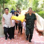 กอ.รมน.ภาค 4 สน. ร่วมแห่ผ้าขึ้นพระธาตุเจดีย์เขาทวดหนอน สืบสานวัฒนธรรม ประเพณีอันดีงามในพื้นที่