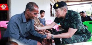 แม่ทัพภาคที่ 4 เข้าเยี่ยมให้กำลังใจครอบครัว อส.ทพ.หญิง นูรีซัน พรหมศรี ที่ถูกคนร้ายลอบยิงกลางตลาด พร้อมประณามการกระทำที่อุกอาจนี้ และอยากเห็นทุกคนมาช่วยกันทวงความยุติธรรมให้กับผู้เสียชีวิต