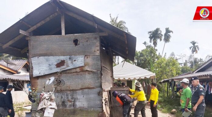ติดตามการดำเนินการซ่อมแซมบ้านของประชาชนกลุ่มเปราะบาง ในพื้นที่ อ.จะนะ จ.สงขลา