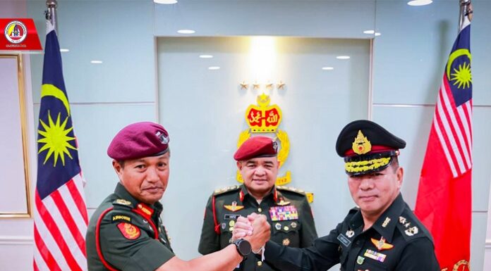 กองทัพบกมาเลเซียต้อนรับอย่างอบอุ่น ในโอกาสเข้าเยี่ยมพบปะสร้างสัมพันธภาพชายแดนไทย-มาเลเซีย