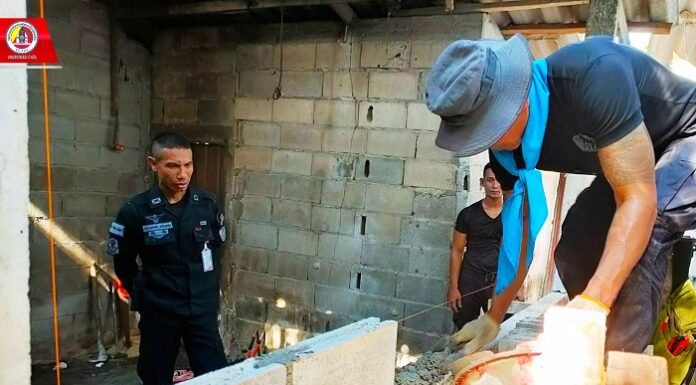 ทหารพราน 48 ซ่อมแซมบ้านเรือนให้กับประชาชนผู้ยากไร้ เพื่อคุณภาพชีวิตที่ดีขึ้น