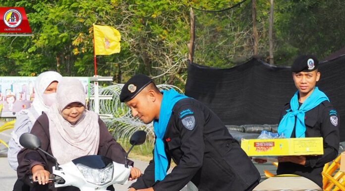 ทหารพราน 48 มอบอินทผลัมแทนความรักความห่วงใยในห้วงเดือนรอมฎอนอันประเสริฐ