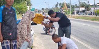 ทหารพราน 48 เข้าช่วยเหลือประชาชนประสบอุบัติเหตุ ระหว่างเดินทางกลับหน่วย