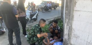ทหาร ฉก.ยะลา เร่งเข้าให้การช่วยเหลือประชาชนประสบอุบัติเหตุรถจักรยานยนต์ชนกัน