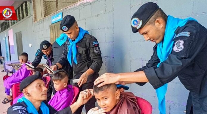 ทหารพราน 44 ลงพื้นที่บริการตัดผมให้น้องนักเรียน ตามโครงการ “เกศาสานใจ เพื่อนักเรียน และเยาวชนในพื้นที่”