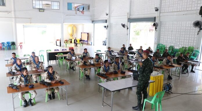 บรรยากาศการฝึกเพิ่มประสิทธิภาพ “ผู้นำสมาชิกกองอาสารักษาดินแดน จังหวัดชายแดนภาคใต้” ชุดแรกของจังหวัดปัตตานี เป็นไปอย่างเข้มข้น