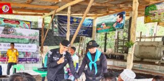 ทหารพราน 49 ลงพื้นที่ให้ความรู้เรื่องการทำปุ๋ยอินทรีย์จากมูลไส้เดือนแก่กลุ่มเกษตรกรวิสาหกิจชุมชน