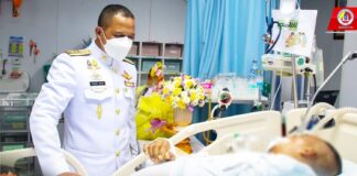 ฉก.ทพ.49 เยี่ยมอาการบาดเจ็บของกำลังพล พร้อมเชิญดอกไม้เยี่ยมพระราชทาน สร้างขวัญกำลังใจ