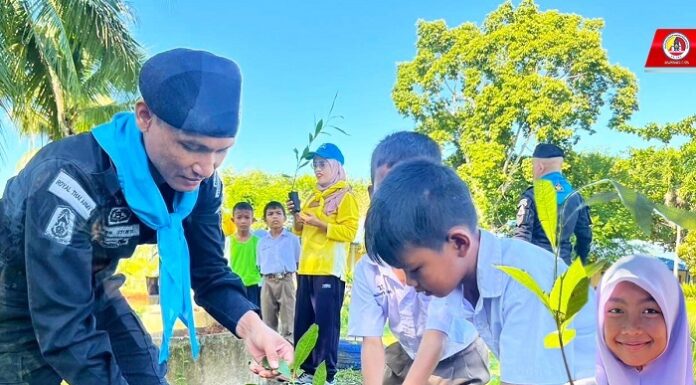 ทหารพราน 22 ร่วมปลูกต้นไม้ในกิจกรรมจิตอาสาบำเพ็ญสาธารณประโยชน์