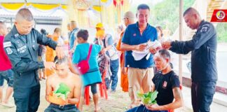 ทหารพราน 49 ร่วมประกอบพิธีปลงผมนาค ก่อนเข้าพิธีบรรพชาอุปสมบทหมู่ ตามโครงการอุปสมบทหมู่ ประจำปี 2567