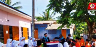 ชุดปฏิบัติการกิจการพลเรือน กองร้อยทหารพรานที่ 4205 เข้าพบปะพัฒนาสัมพันธ์กับคณะครูและนักเรียนตาดีกาบ้านเขาวัง อ.มายอ จ.ปัตตานี