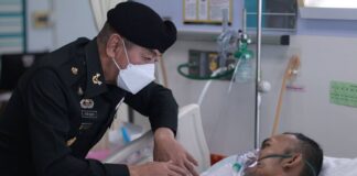 แม่ทัพภาคที่ 4 เยี่ยมกำลังพลที่ได้รับบาดเจ็บจากเหตุคนร้ายลอบวางระเบิด ขณะปฏิบัติหน้าที่ดูแลความปลอดภัยประชาชน ในพื้นที่ อ.รามัน จ.ยะลา