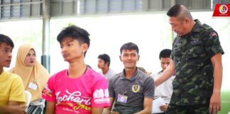 ผบ.ร.152 เยี่ยมหน่วยตรวจเลือกทหารกองเกินเข้ารับราชการทหารกองประจำการ โดยวิธีร้องขอ (กรณีพิเศษ) ย้ำเจ้าหน้าที่ปฏิบัติงานต้องรัดกุม โปร่งใส พร้อมต้อนรับเยาวชนไทย ชายแดนใต้สู่รั้วกองทัพ