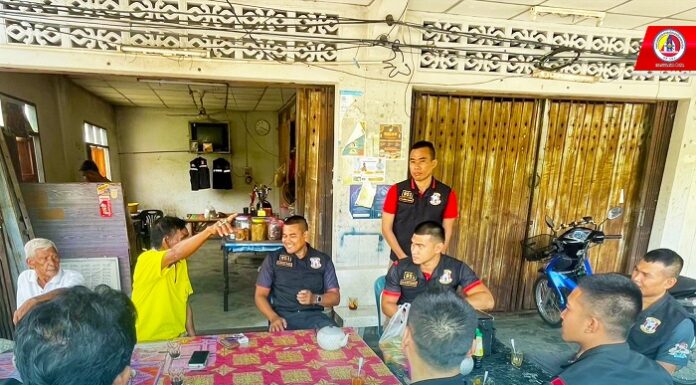 ฉก.สันติสุข ลงพื้นที่เยี่ยมประชาชน พร้อมจัดชุดหมอเดินเท้าเข้าชุมชนให้บริการทางการแพทย์แก่ประชาชน