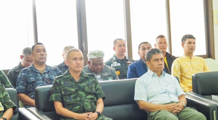 ฉก.ยะลา จัดประชุมขับเคลื่อนฮุกุมปากัต (ธรรมนูญหมู่บ้าน 9 ดี) สู่การปฏิบัติงานจริง ในพื้นที่ 8 อำเภอของจังหวัดยะลา