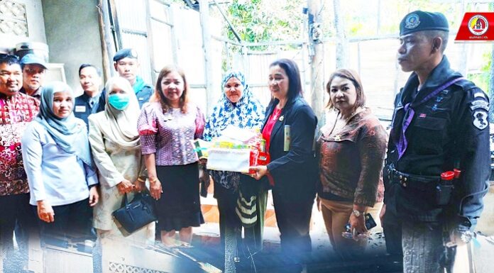 เยี่ยมให้กำลังใจประชาชนผู้ประสบภัยที่ได้รับความเสียหายจากเหตุเพลิงไหม้บ้านพักอาศัย