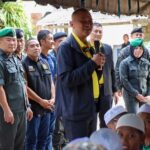 ผบ.ฉก.ยะลา ลงพื้นที่ พบปะผู้นำศาสนาพร้อมทั้งมอบเครื่องอุปโภคบริโภคเพื่อสร้างขวัญกำลังใจให้กับเยาวชนกลุ่มเปราะบาง พื้นที่ จ.ยะลา ยึดมั่นจะปฏิบัติซึ่งก่อให้เกิดประโยชน์สูงสุดแก่ประชาชนส่วนรวม