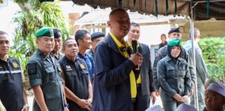 ผบ.ฉก.ยะลา ลงพื้นที่ พบปะผู้นำศาสนาพร้อมทั้งมอบเครื่องอุปโภคบริโภคเพื่อสร้างขวัญกำลังใจให้กับเยาวชนกลุ่มเปราะบาง พื้นที่ จ.ยะลา ยึดมั่นจะปฏิบัติซึ่งก่อให้เกิดประโยชน์สูงสุดแก่ประชาชนส่วนรวม