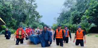 เจ้าหน้าที่ทุกภาคส่วนร่วมด้วยช่วยกันจนกว่าสถานการณ์น้ำท่วมจะคลี่คลาย