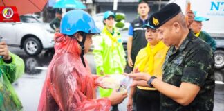 เมืองหาดใหญ่ อ่วม!!! น้ำเพิ่มระดับเกือบทุกพื้นที่ เส้นทางจราจรปิดหลายสาย หลายครัวเรือนได้รับผลกระทบ