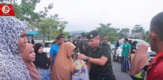 แม่ทัพภาคที่ 4 เร่งระดมกำลัง ลงพื้นที่จังหวัดยะลา พบยังมีอีกหลายพื้นที่อยู่ในภาวะลำบาก ขอบคุณกำลังทุกส่วนเพื่อช่วยเหลือประชาชนจากอุทกภัยครั้งใหญ่