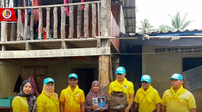 ฉก.ทพ.46 ร่วมมอบถุงยังชีพพระราชทาน เพื่อบรรเทาความเดือดร้อนให้กับผู้ประสบภัยน้ำท่วมใน อ.รือเสาะ จ.นราธิวาส