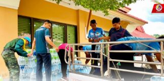 ร.153 พัน.1 จัดชุดบรรเทาสาธารณภัยช่วยเหลือประชาชนในพื้นที่ประสบอุทกภัย ในพื้นที่อำเภอกะพ้อ จังหวัดปัตตานี