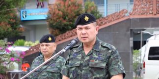 “กำชับปฏิบัติหน้าที่เชิงรุก“ รองแม่ทัพภาคที่ 4 ติดตามการปฏิบัติงานของ ฉก.ทพ.43 จ.ปัตตานี และ ฉก.ทพ.46 จ.นราธิวาส เน้นย้ำควบคุมพื้นที่ให้ปลอดภัย