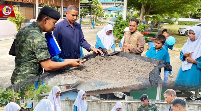 กองพันทหารราบที่ 1 กรมทหารราบที่ 153 ลงพื้นที่ขับเคลื่อนโครงการ ‘บ้านนี้มีรัก ปลูกผักกินเอง’ สร้างความยั่งยืนให้ชุมชนและโรงเรียน