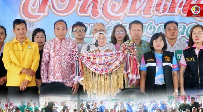 หน่วยเฉพาะกิจกรมทหารพรานที่ 42 ให้การต้อนรับผู้ว่าราชการจังหวัดปัตตานี เปิดกิจกรรม “จังหวัดเคลื่อนที่” อ.ยะหริ่ง