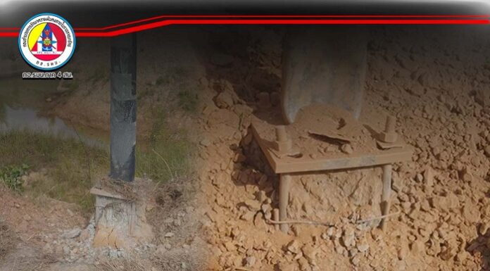 คนร้ายลอบวางระเบิดเจ้าหน้าที่ชุดรักษาความปลอดภัยครู ทำให้มีผู้ได้รับบาดเจ็บหลายราย