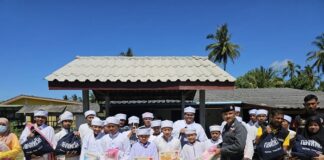 หน่วยเฉพาะกิจตำรวจนราธิวาส 93 ร่วมกับหน่วยงานในพื้นที่ ลงพื้นที่ดูแลผู้บาดเจ็บจากเหตุระเบิดบริเวณริมกำแพงแฟลต สภ.โคกเคียน