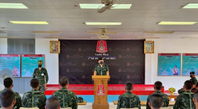 “สร้างขวัญและกำลังใจ “รอง มทภ. 4 ตรวจเยี่ยมหน่วยฝึกทหารใหม่ ณ ค่ายสมเด็จพระสุริโยทัย พร้อมตรวจดูความเป็นอยู่ เพิ่มความเชื่อมั่นแก่ทหารใหม่น้องคนเล็กของกองทัพบก